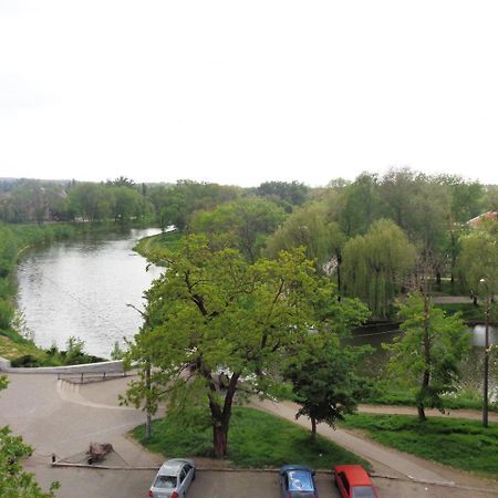Староярмаркова С Видом На Парк И Реку Kryvyj Rih Exteriér fotografie